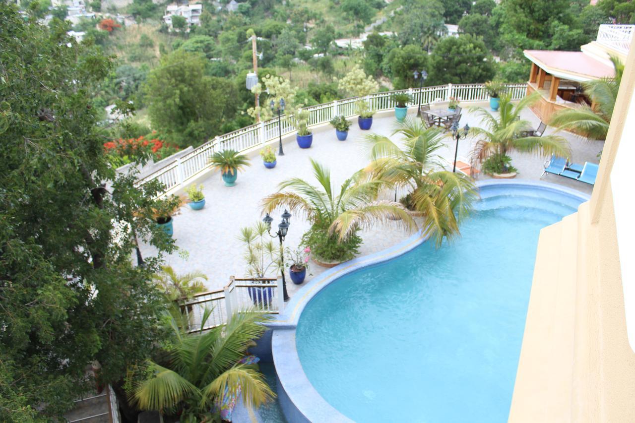 Lebon Hotel Musseau Esterno foto